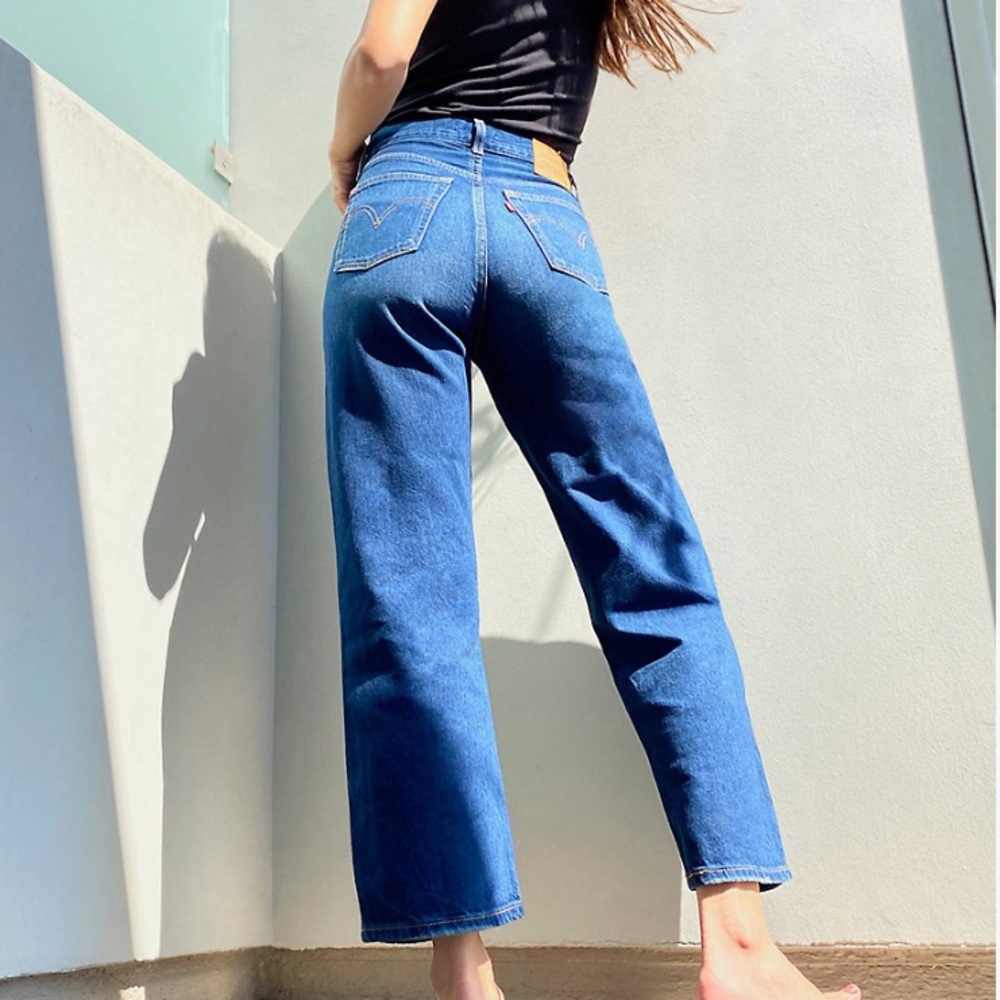 Aritzia Levi’s Ribcage Straight Ankle - Picture 3 of 8